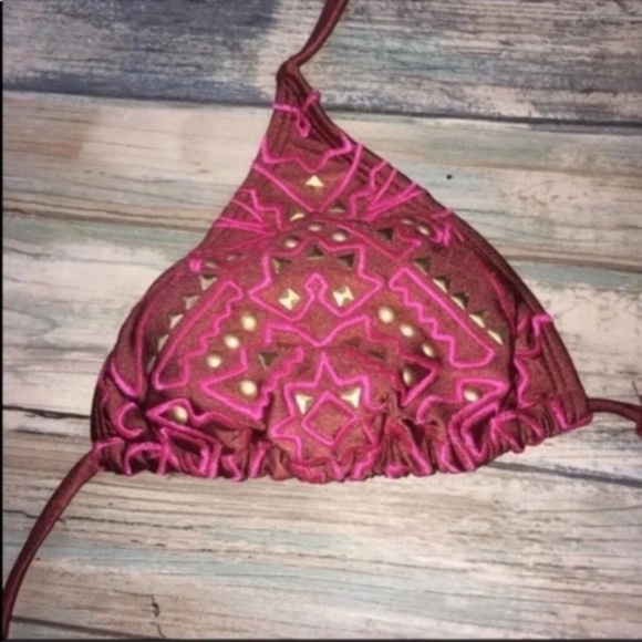Xhilaration Triangle Bikini Top - Picture 3 of 4